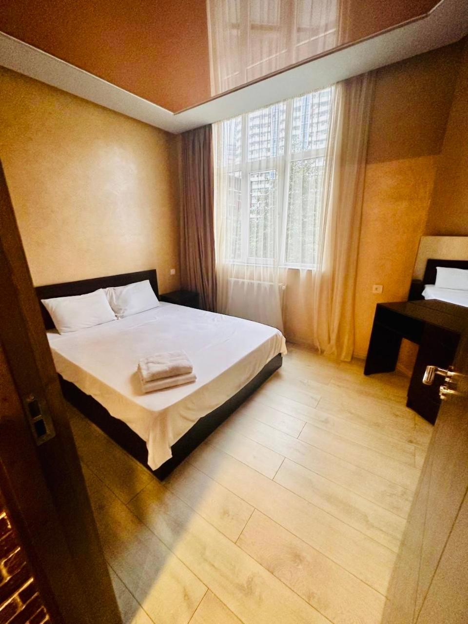 Marnika Apartment Batumi Esterno foto